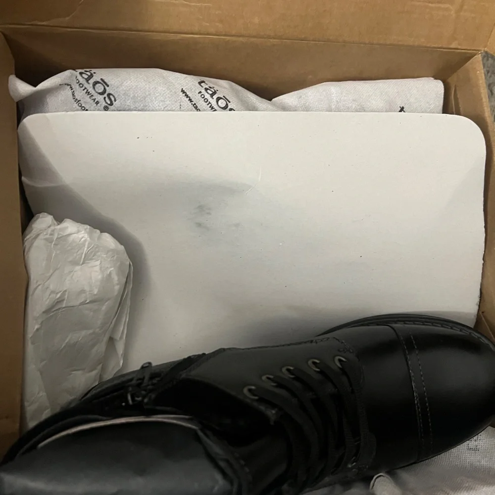 Taos - Mini Crave Boot - Black - US Size 8 - Picture 5 of 10